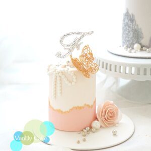 閃石字母糖皮蛋糕